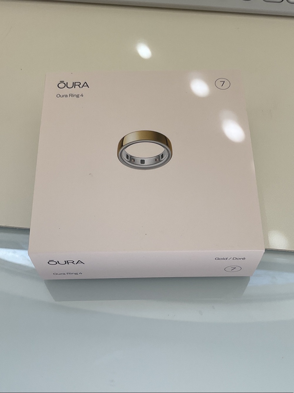 Oura Ring 4 Gold - Boxed
